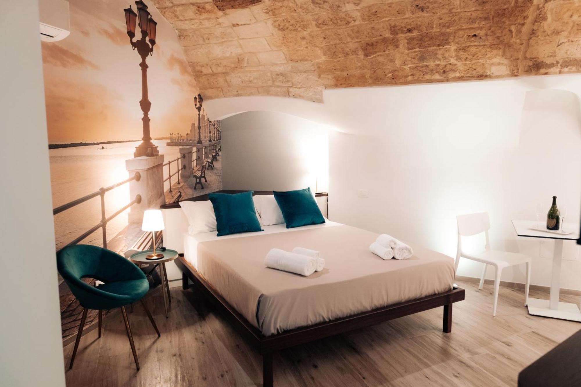 Timeless Apulian Luxury Suite Бари Экстерьер фото