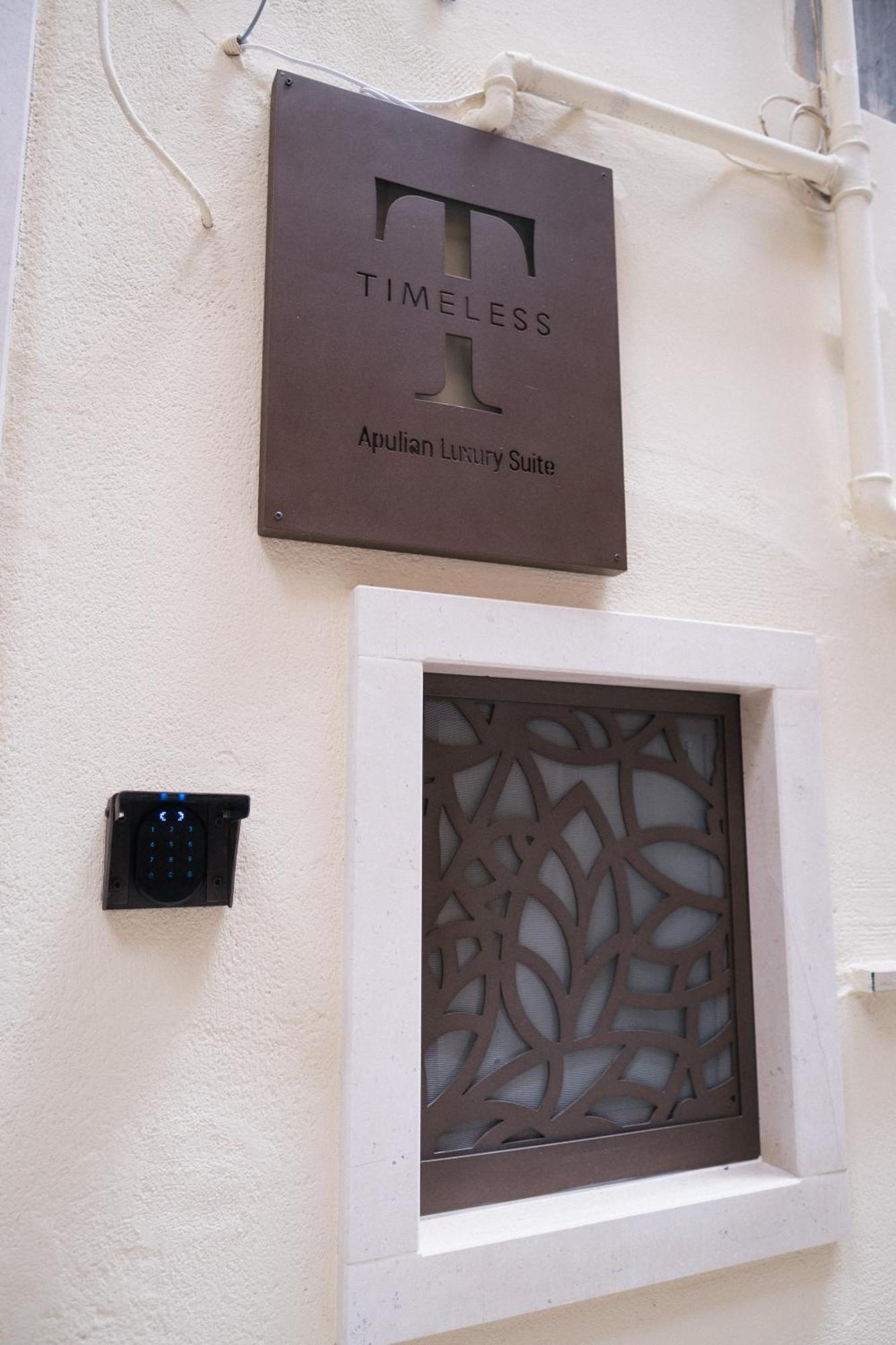 Timeless Apulian Luxury Suite Бари Экстерьер фото
