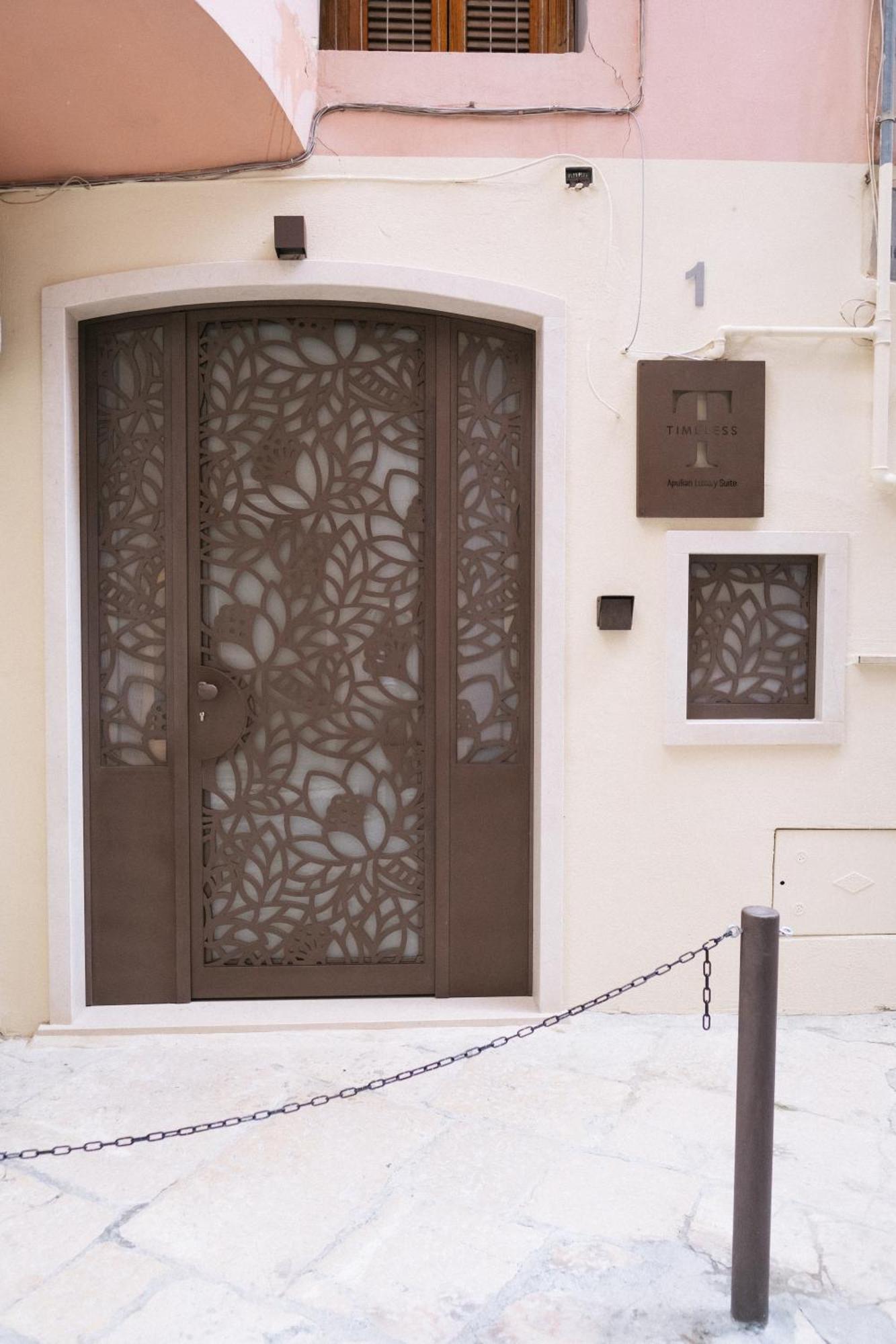 Timeless Apulian Luxury Suite Бари Экстерьер фото